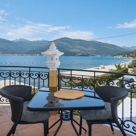 Apartment Villa Marija Tivat Exterior photo