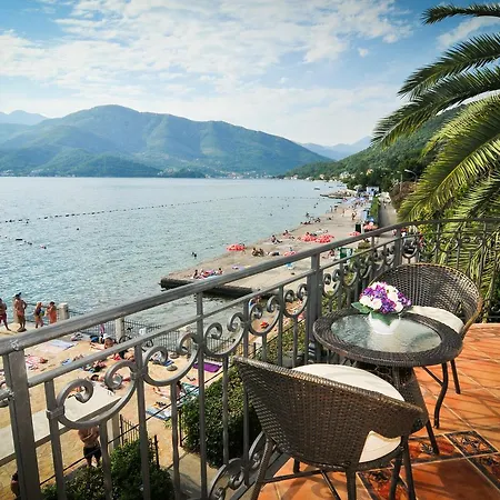 Apartment Villa Marija Tivat Exterior photo