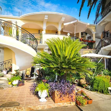 Apartment Villa Marija Tivat Exterior photo